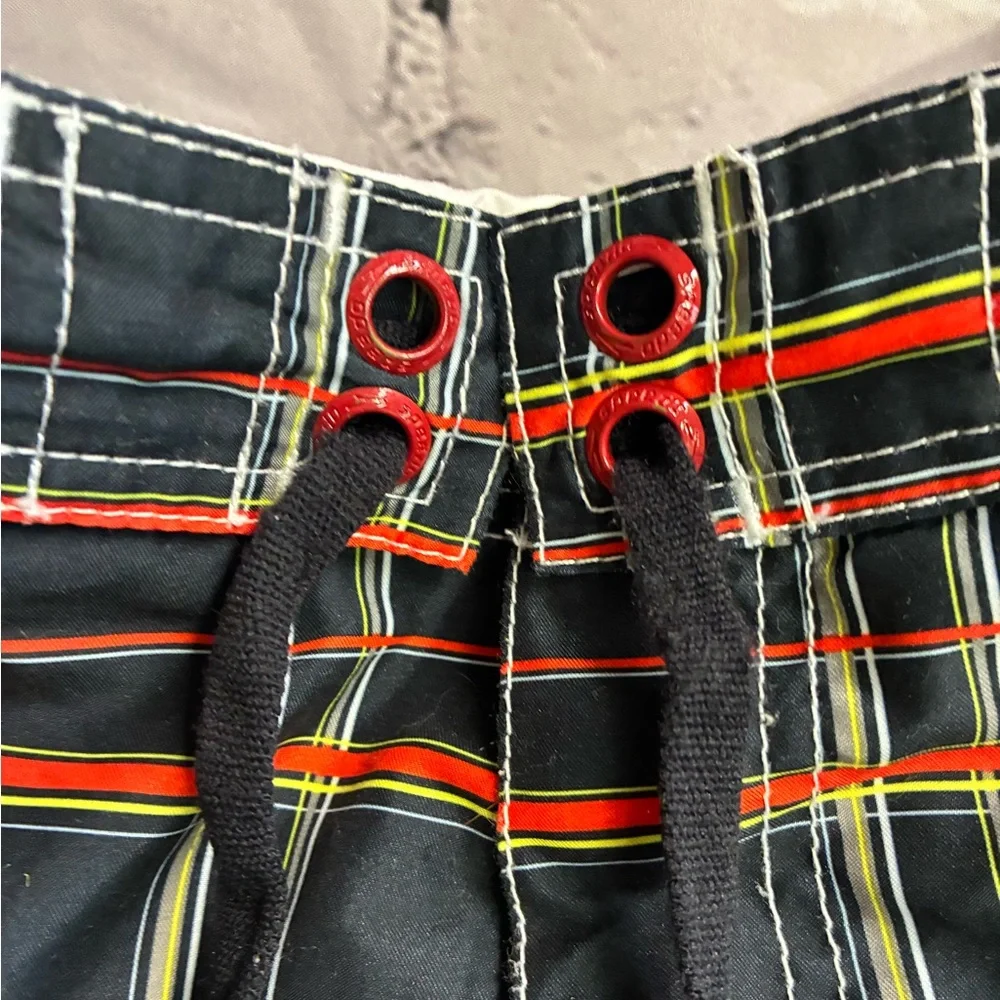 SPEEDO Men’s Large Swim Trunks Board Shorts Blue Red Yellow Plaid Pockets‎